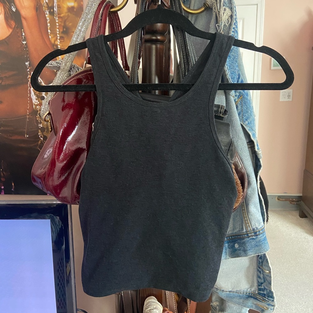 Beyond Yoga Spacedye Studio Cropped Tank dark gray/black color